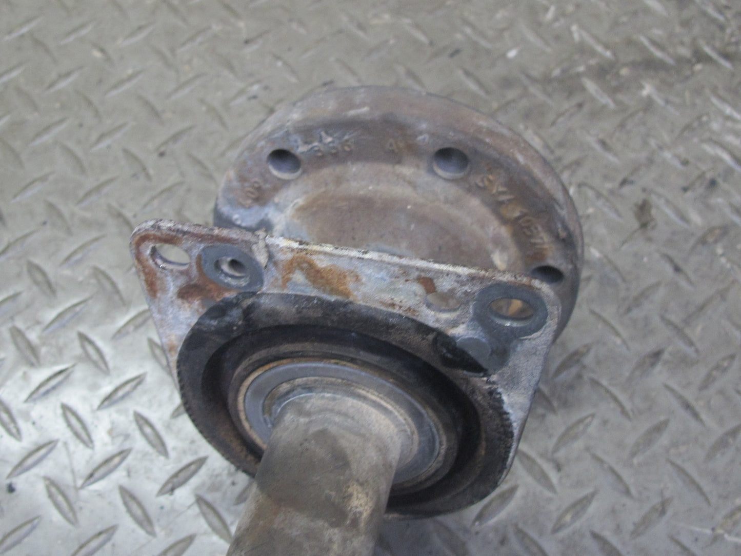 99-03 VW Eurovan T4 2.8L Transmission Right Flange Shaft 77K Mile 01P409356A OEM