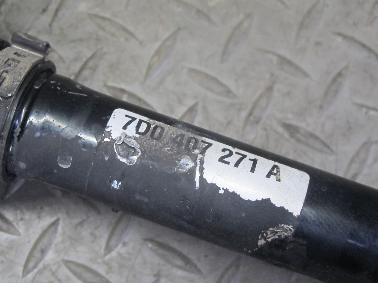 01-03 VW Eurovan T4 2.8L A/T Front Right Suspension Axle Shaft 7D0407271A OEM