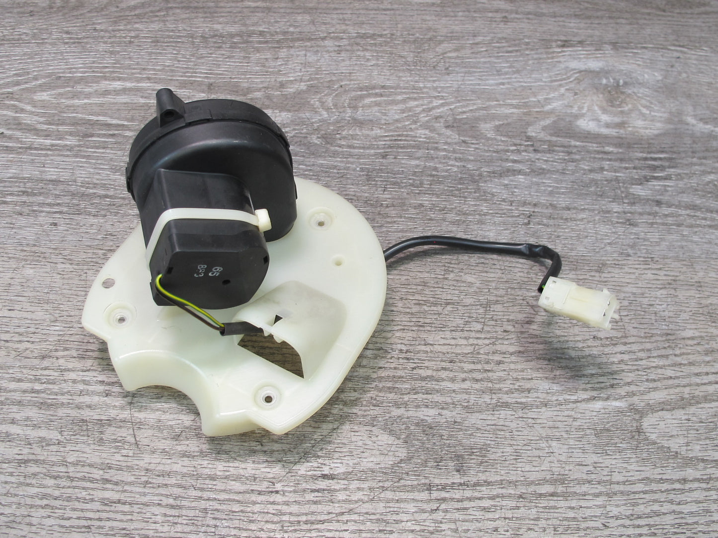 03-08 BMW E86 E85 Z4 Engine ECU ECM Cooling Fan Blower Motor OEM