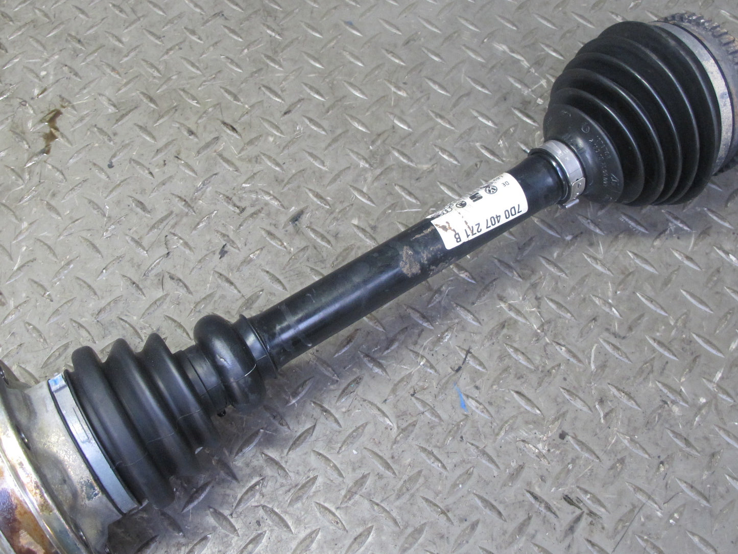 01-03 VW Eurovan T4 2.8L A/T Front Left Suspension Axle Shaft 7D0407271B OEM