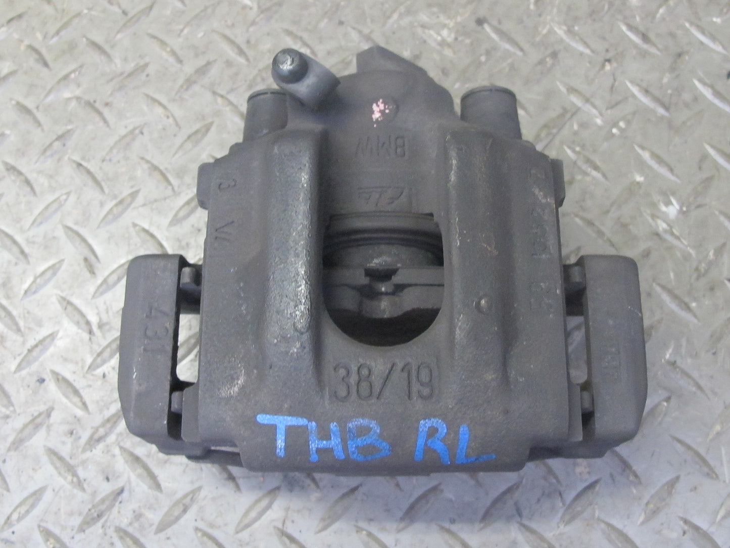96-99 BMW E36 325Ci 328Ci Convertible Rear Left & Right Brake Caliper Set OEM