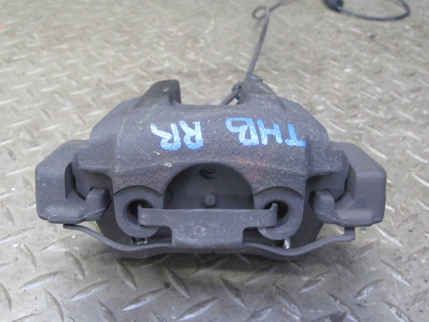 96-99 BMW E36 325Ci 328Ci Convertible Rear Left & Right Brake Caliper Set OEM