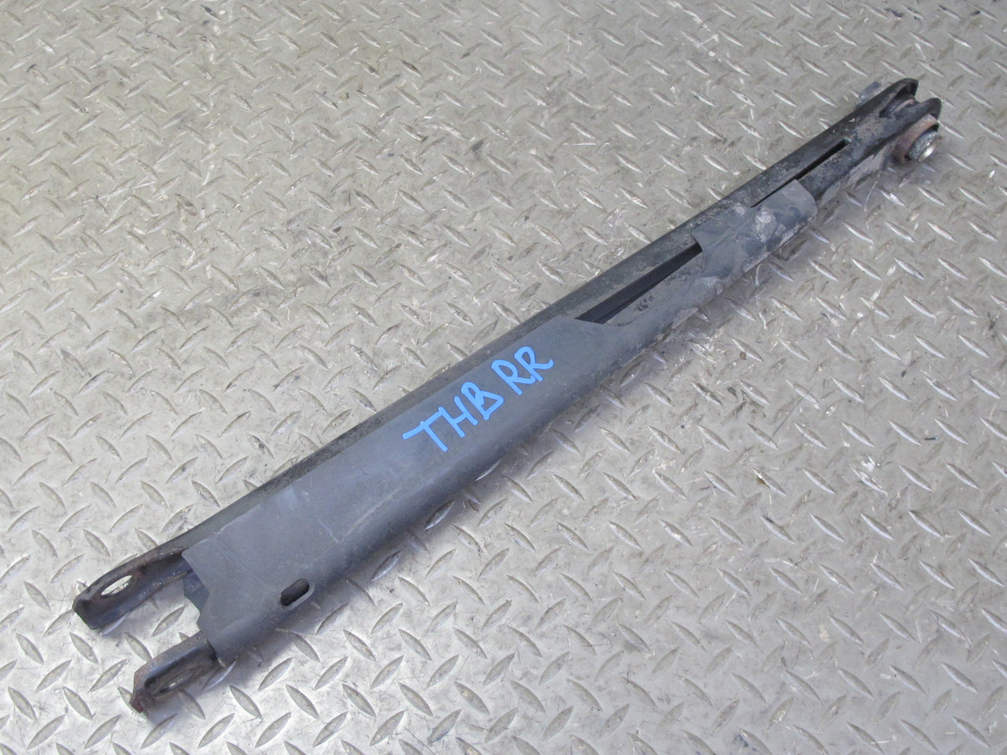 94-99 BMW E36 325iC 328iC Set of 2 Rear Right Upper & Lower Control Arm OEM