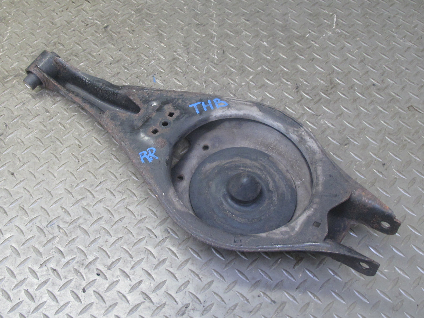 94-99 BMW E36 325iC 328iC Set of 2 Rear Right Upper & Lower Control Arm OEM