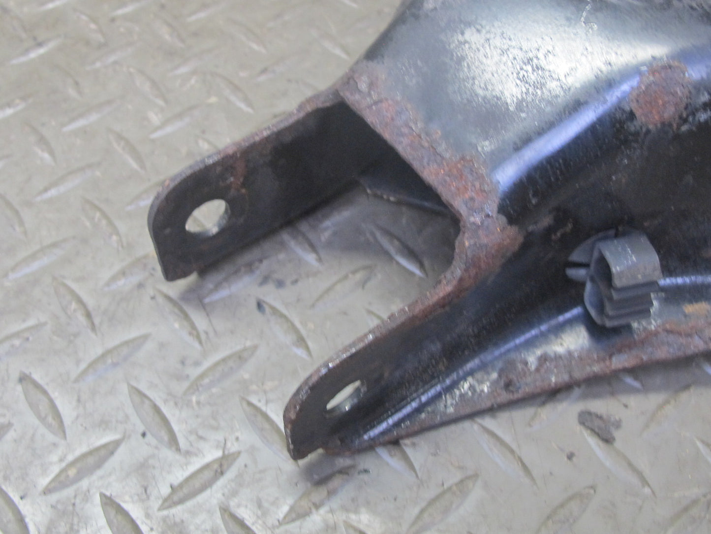 94-99 BMW E36 325iC 328iC Set of 2 Rear Left Upper & Lower Control Arm OEM