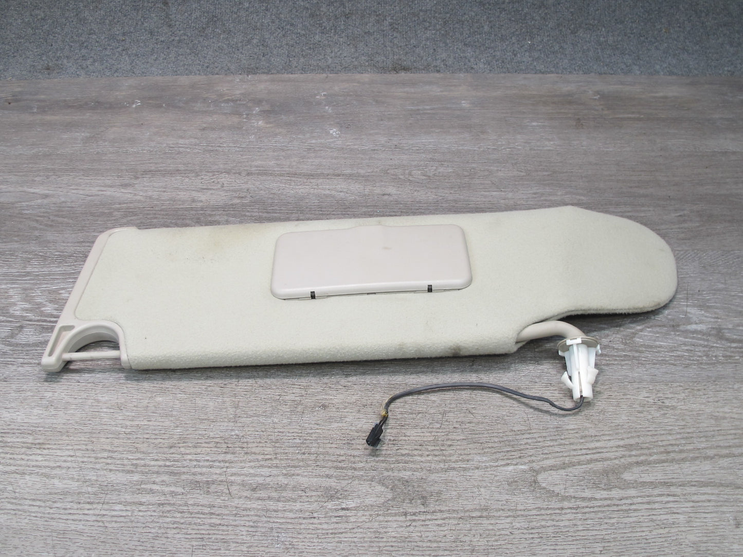 2003-2007 Hummer H2 Front Left & Right Sun Visor Shade Set of 2