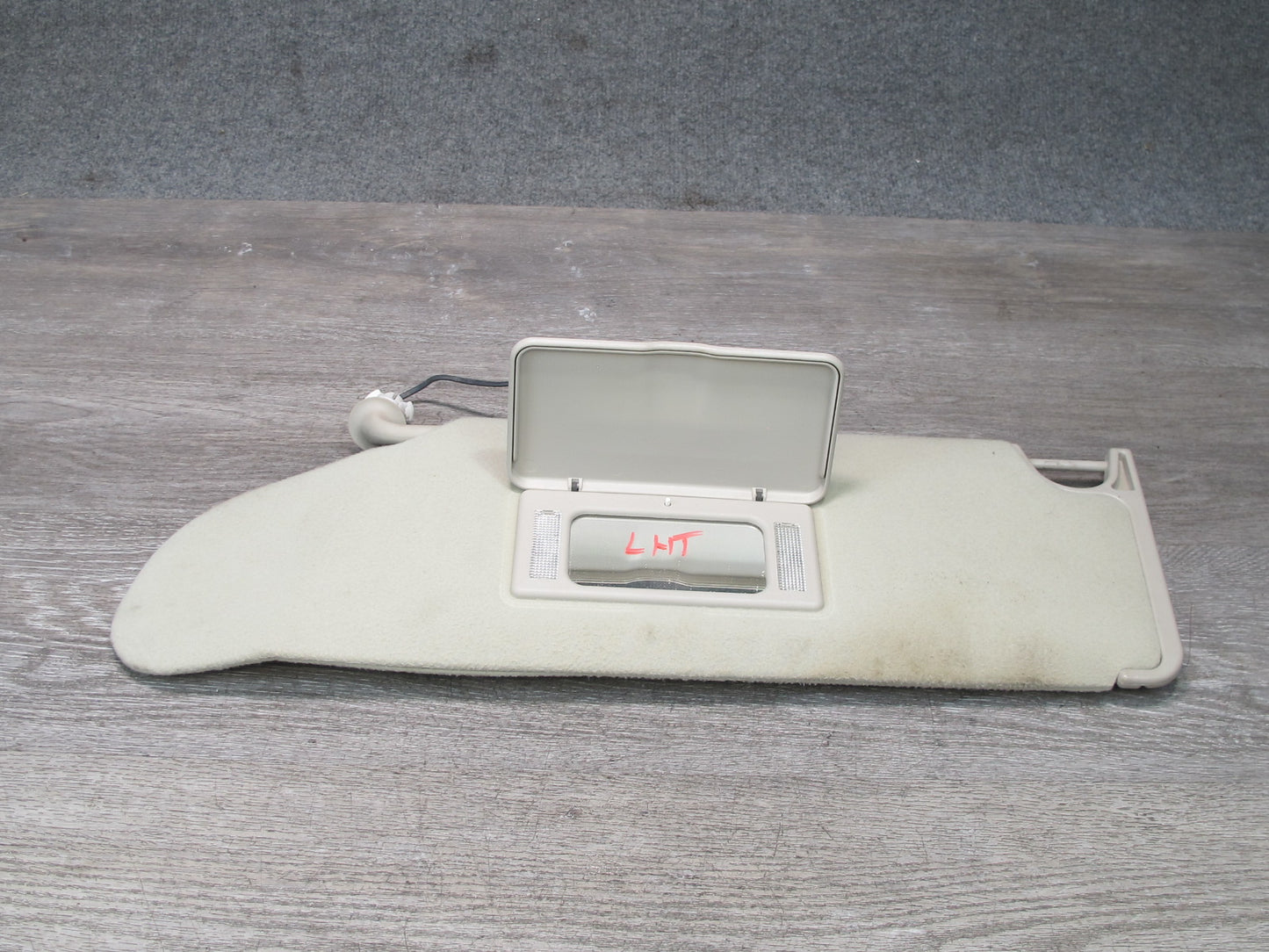 2003-2007 Hummer H2 Front Left & Right Sun Visor Shade Set of 2