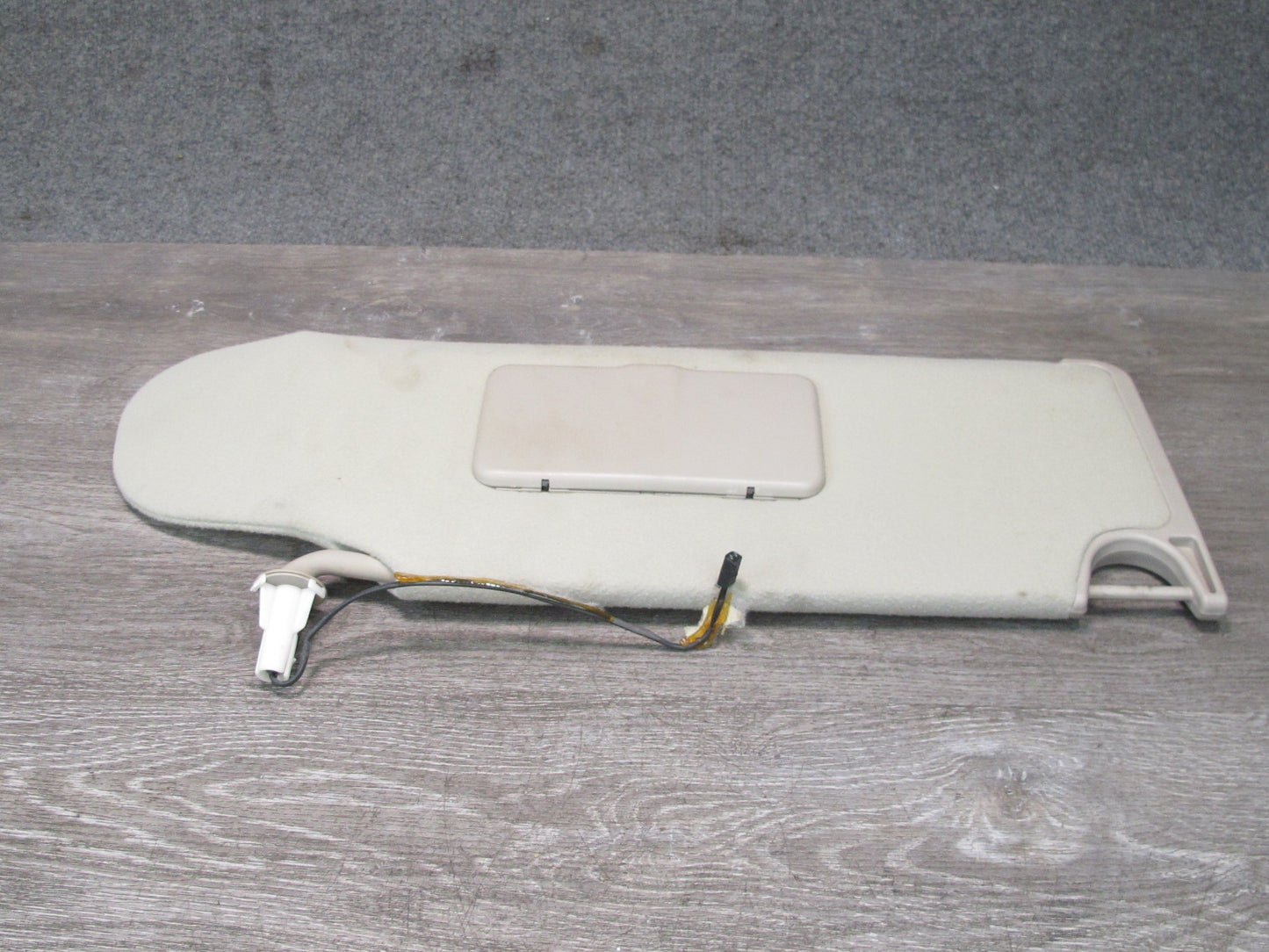 2003-2007 Hummer H2 Front Left & Right Sun Visor Shade Set of 2