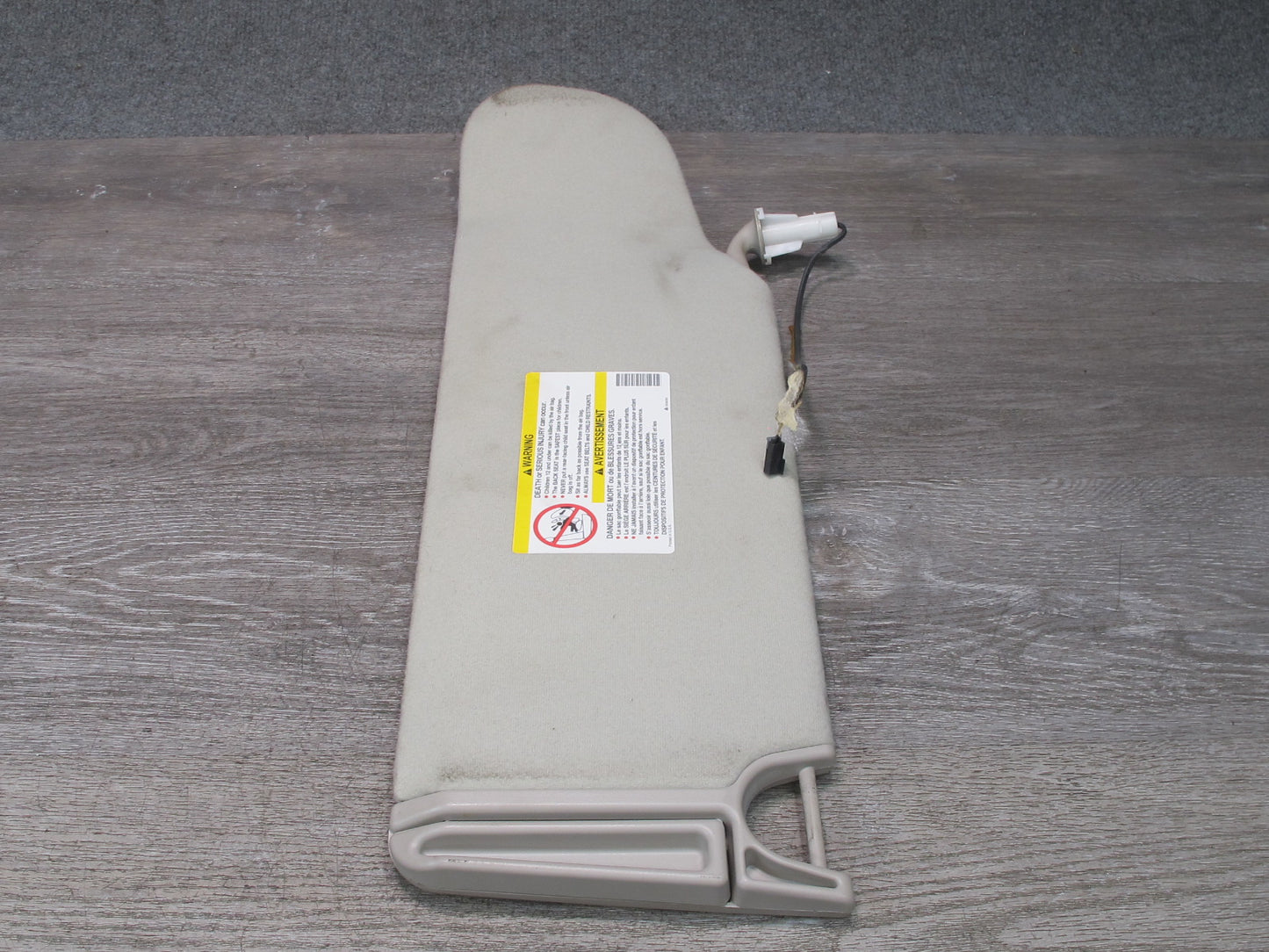 2003-2007 Hummer H2 Front Left & Right Sun Visor Shade Set of 2