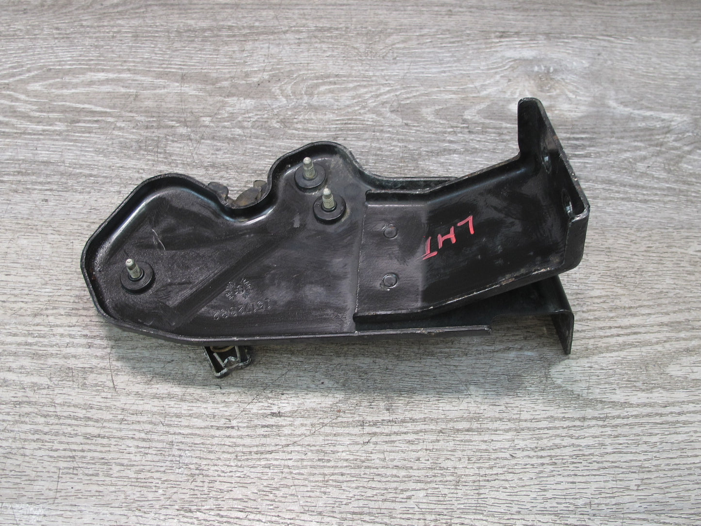 2003-2007 Hummer H2 Front Hood Bonnet Lock Latch w Bracket 15172382