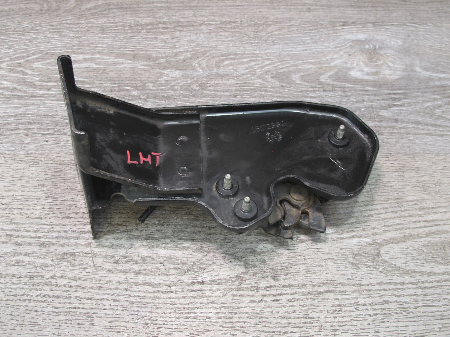 2003-2007 Hummer H2 Front Hood Bonnet Lock Latch w Bracket 15172382