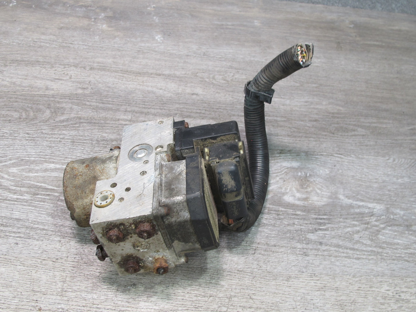 2003-2007 Hummer H2 Anti Lock Brake ABS Pump Module