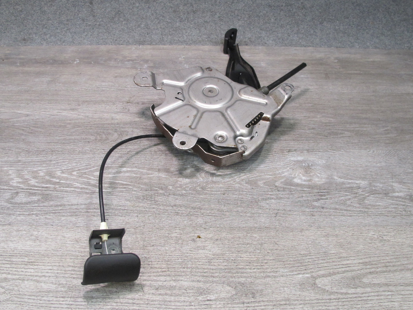 2006-2007 Hummer H2 Manual Emergency Parking Brake Stop Pedal
