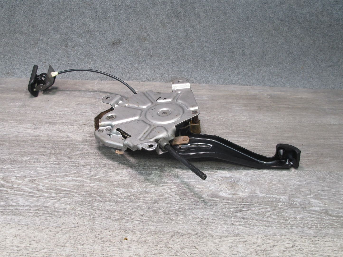 2006-2007 Hummer H2 Manual Emergency Parking Brake Stop Pedal