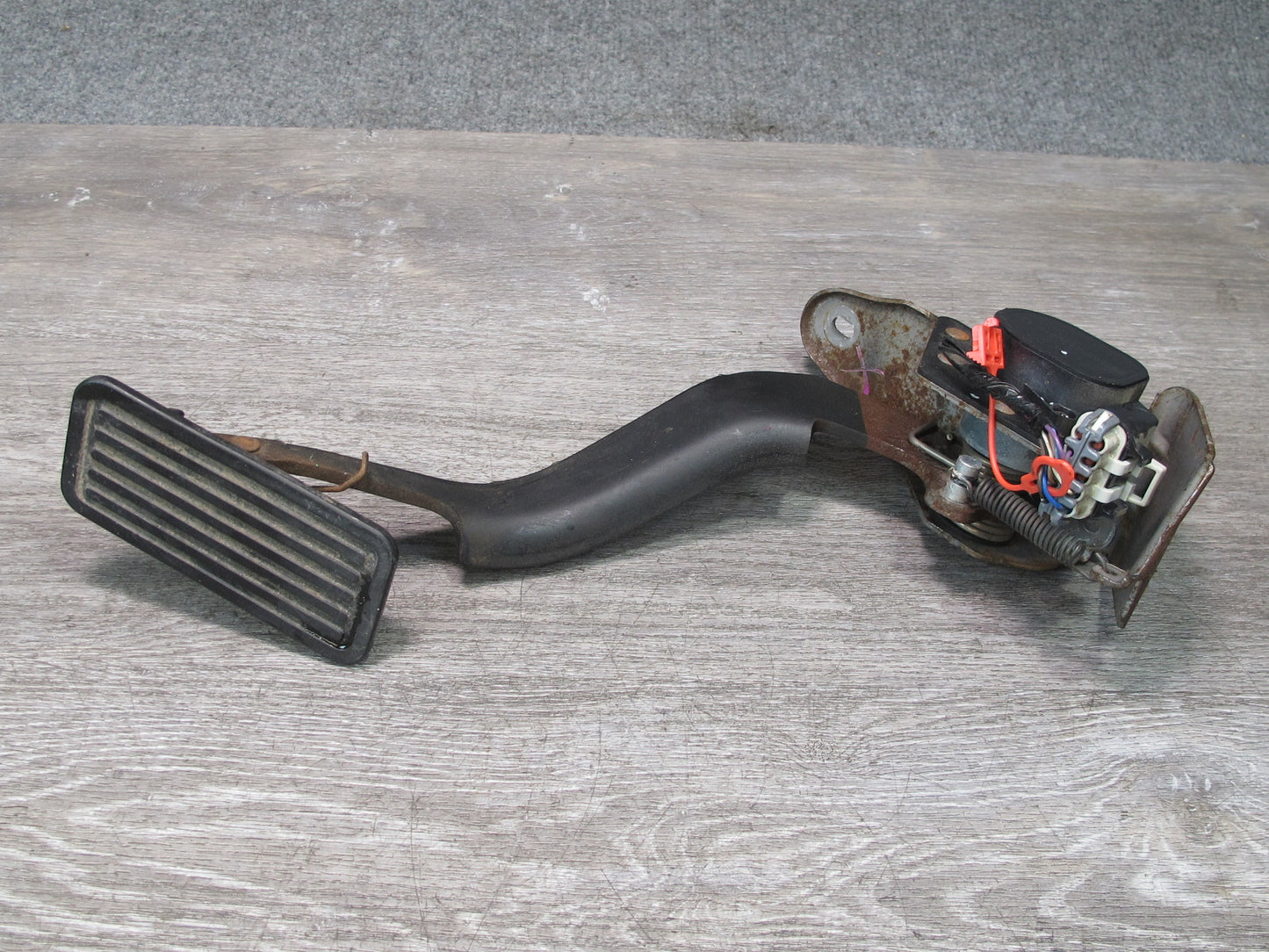 2004-2007 Hummer H2 Gas Acceleration Pedal Sensor