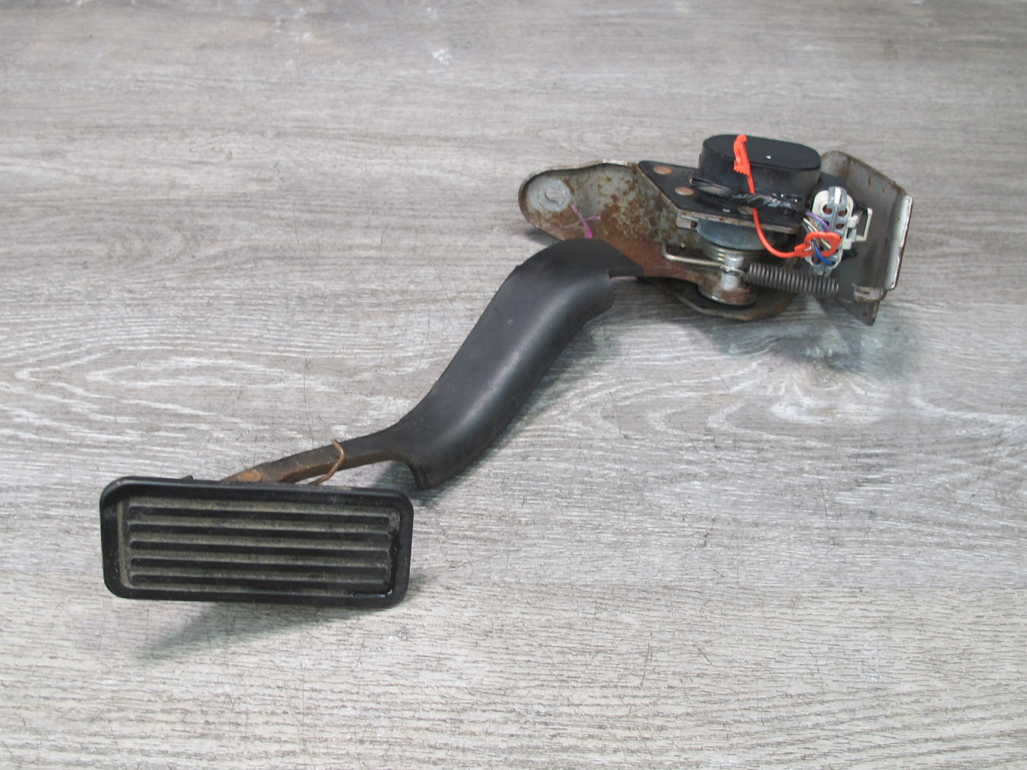 2004-2007 Hummer H2 Gas Acceleration Pedal Sensor