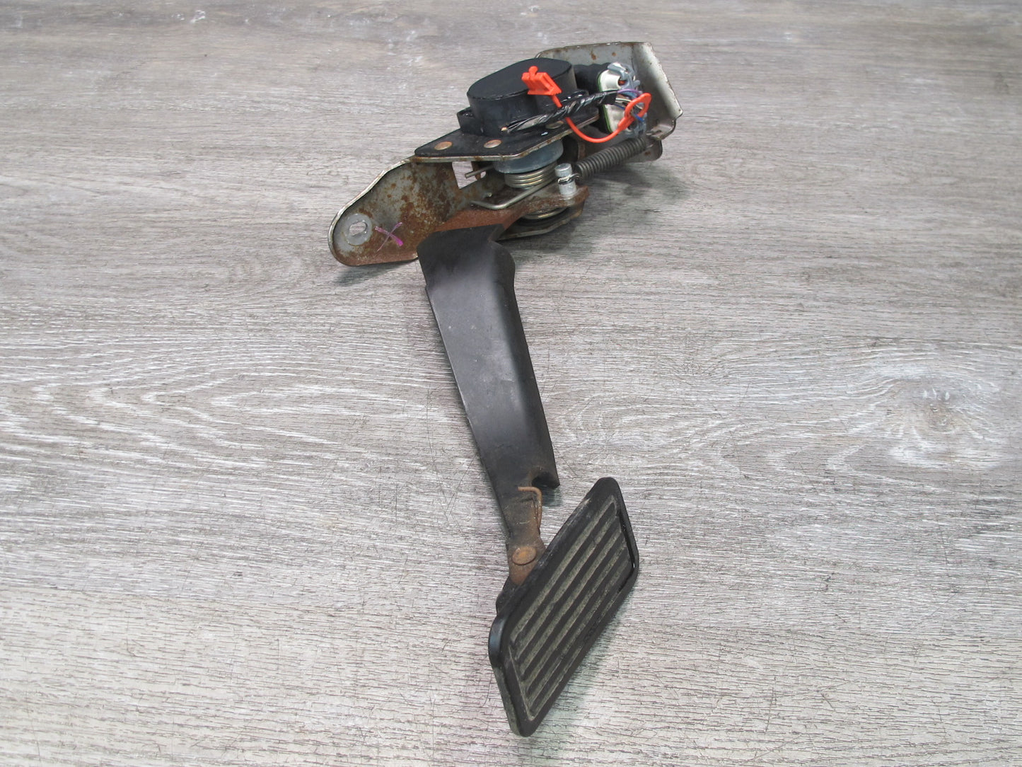 2004-2007 Hummer H2 Gas Acceleration Pedal Sensor