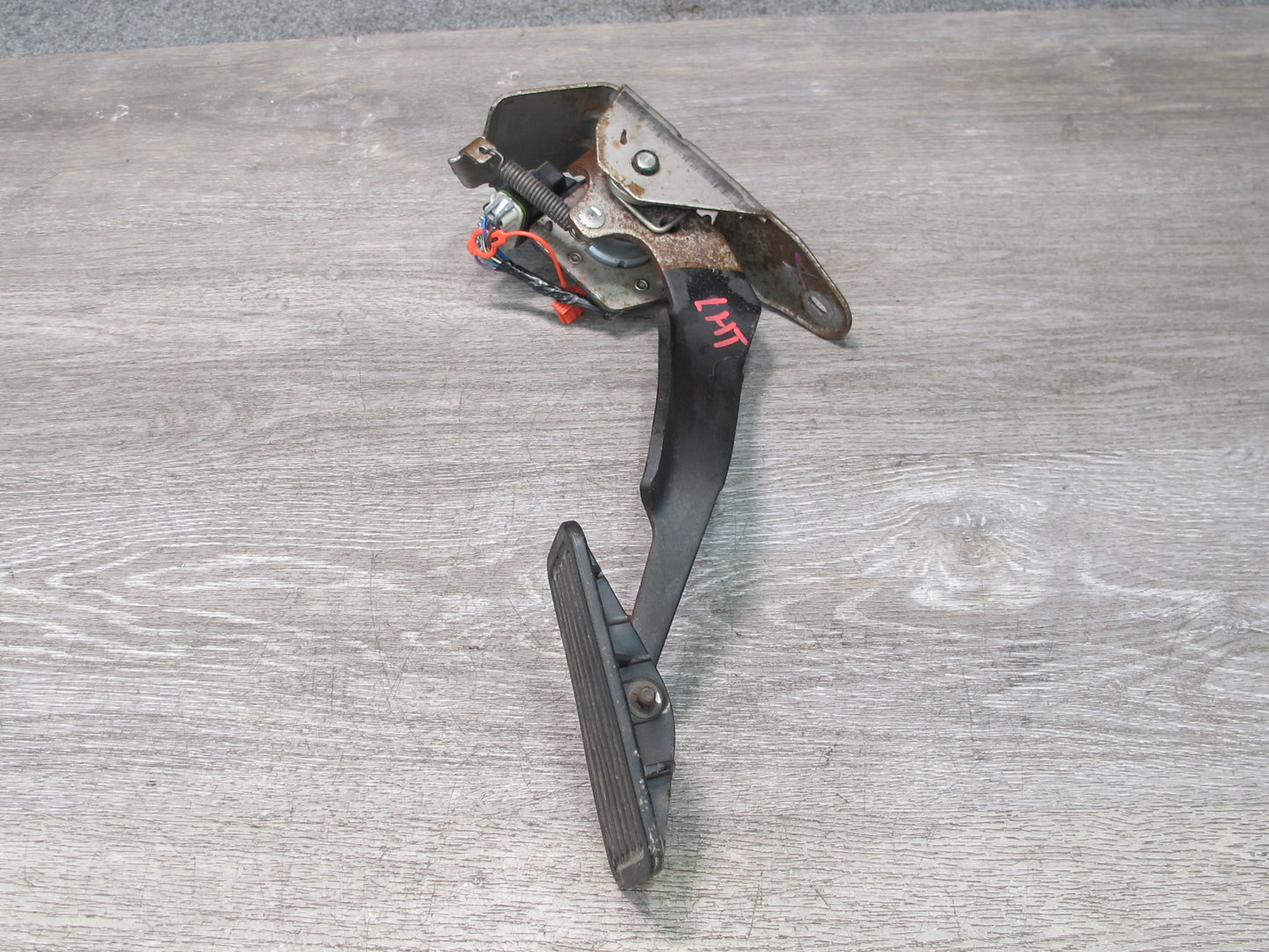 2004-2007 Hummer H2 Gas Acceleration Pedal Sensor