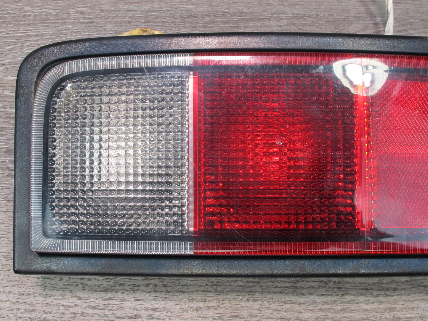 2005-2007 Hummer H2 Rear Left Tail Light Lamp