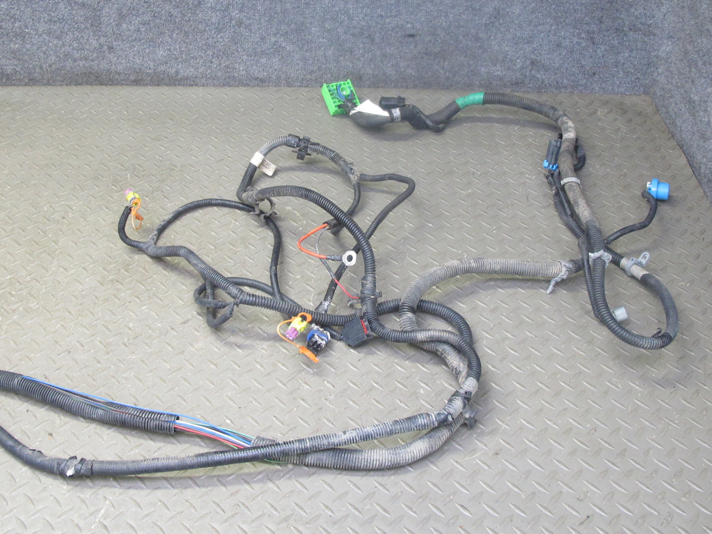 2006-2007 Hummer H2 6.0L Engine Bay Wire Wiring Harness