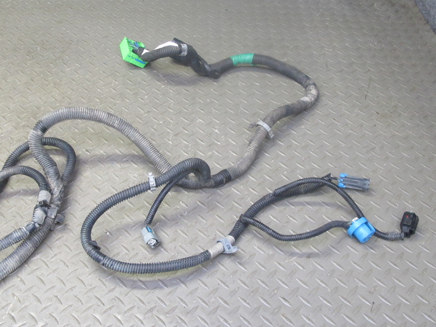 2006-2007 Hummer H2 6.0L Engine Bay Wire Wiring Harness