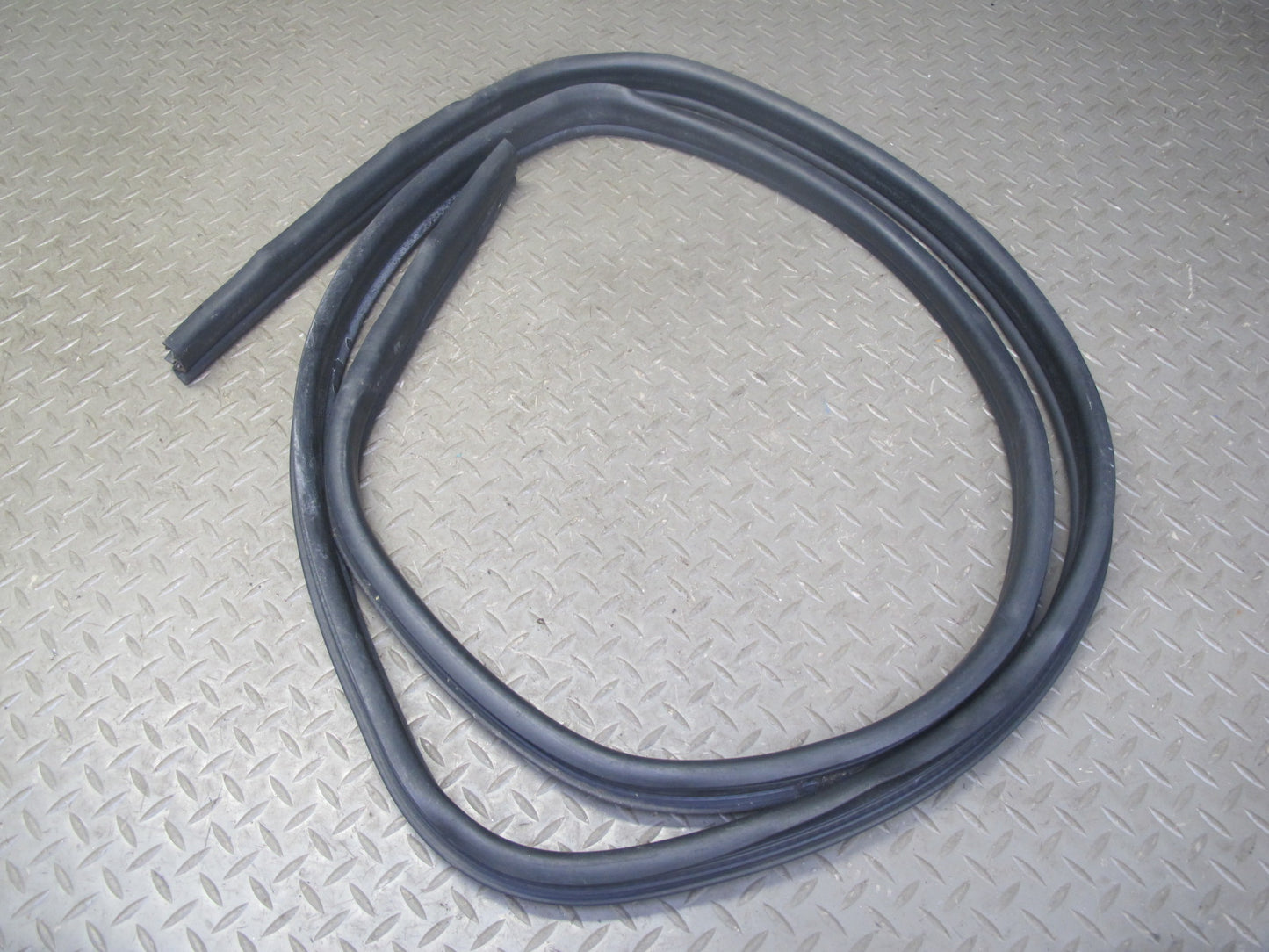 2003-2009 Hummer H2 Front & Rear Door Weatherstrip Rubber Seal Gasket Set of 4