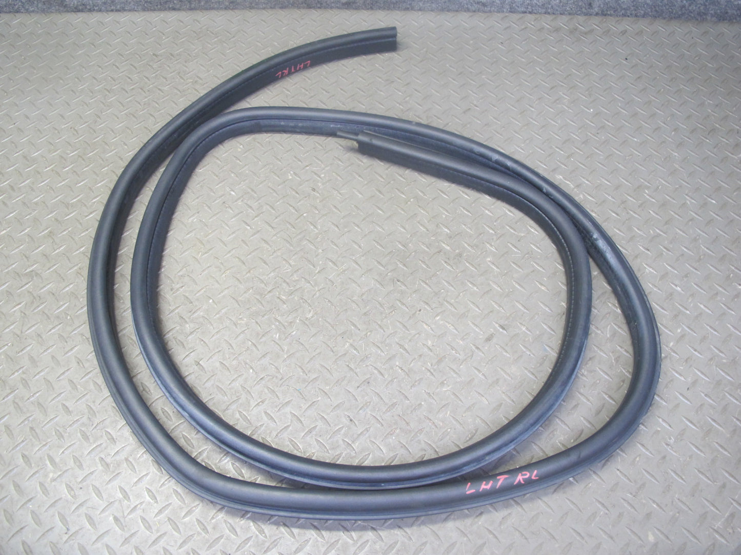 2003-2009 Hummer H2 Front & Rear Door Weatherstrip Rubber Seal Gasket Set of 4