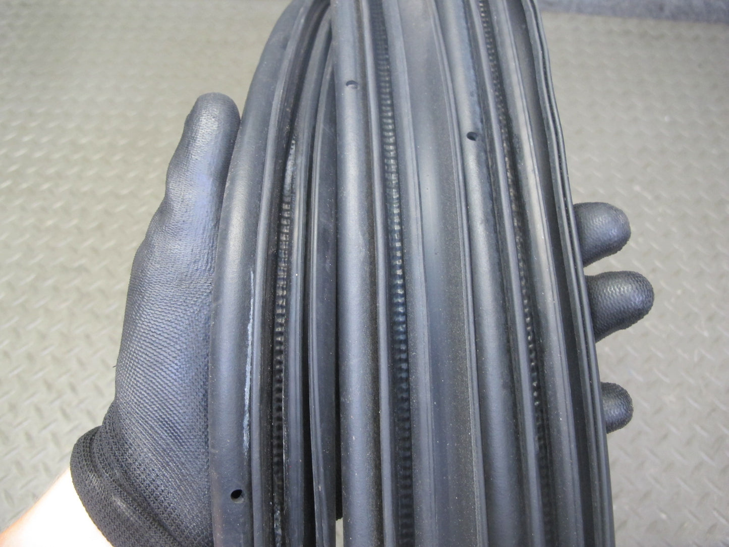 2003-2009 Hummer H2 Front & Rear Door Weatherstrip Rubber Seal Gasket Set of 4