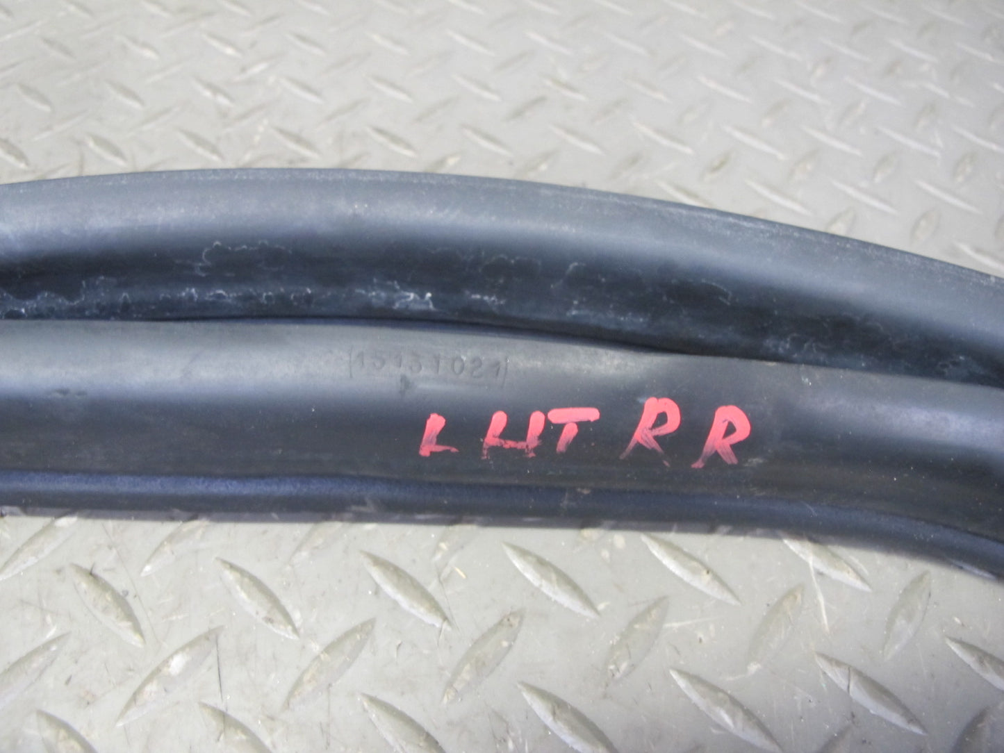 2003-2009 Hummer H2 Front & Rear Door Weatherstrip Rubber Seal Gasket Set of 4