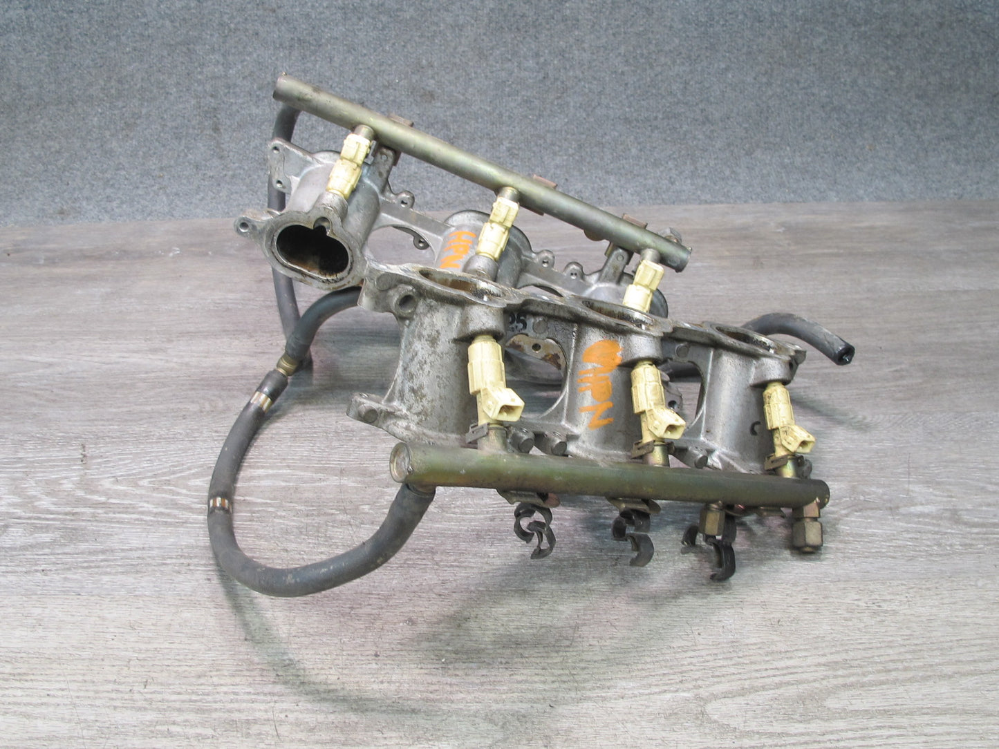 02-05 Porsche 911 996 3.6L M96.03 Engine Lower Intake Manifold W/ Injectors Set
