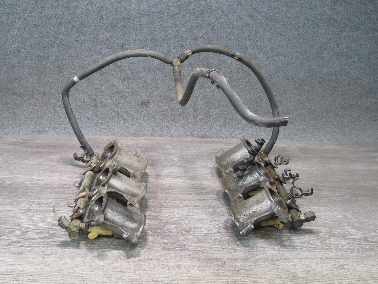 02-05 Porsche 911 996 3.6L M96.03 Engine Lower Intake Manifold W/ Injectors Set