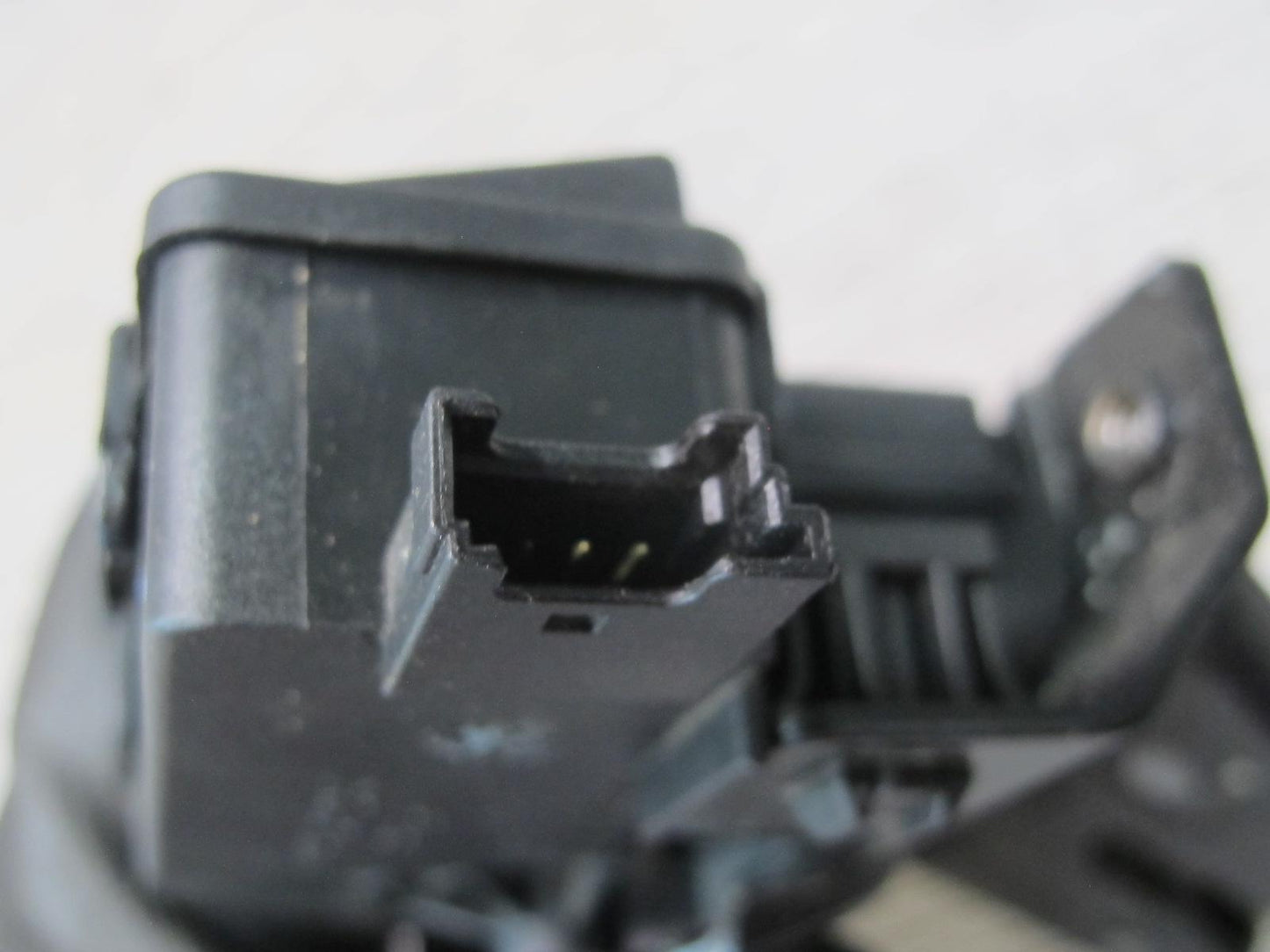 2008-2013 BMW E90 E92 M3 328i 335i Rear Trunk Lid Lock Latch Actuator