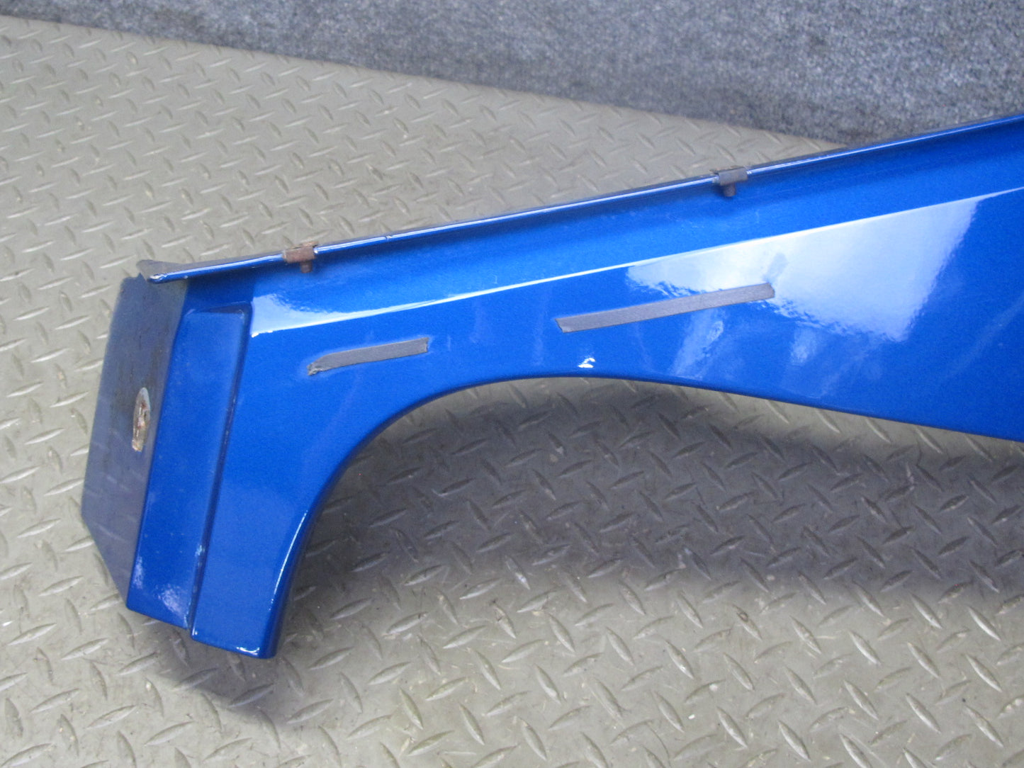 2003-2009 Hummer H2 Front Left Driver Side Fender Shell Cover Panel 15062999
