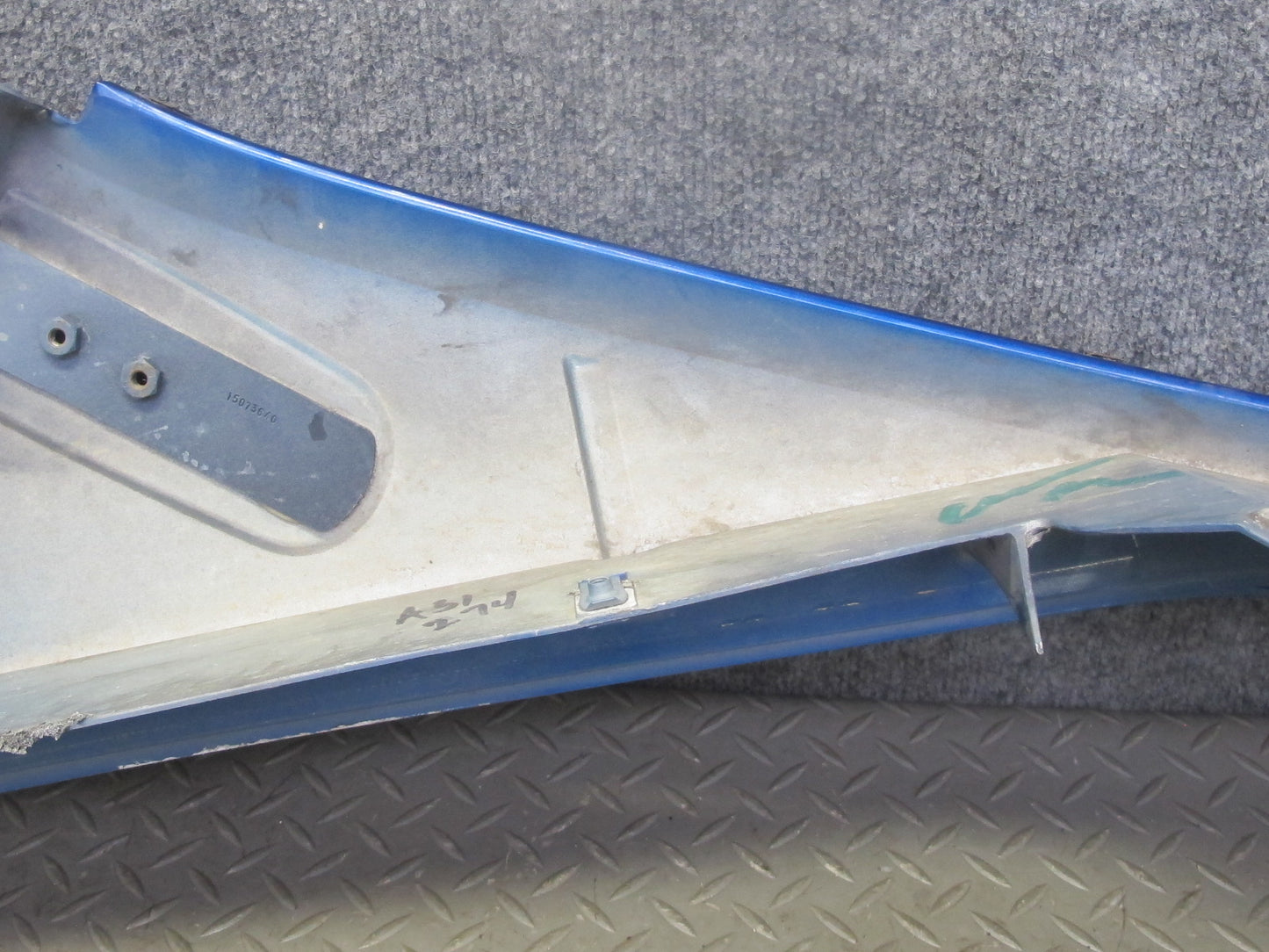 2003-2009 Hummer H2 Front Left Driver Side Fender Shell Cover Panel 15062999