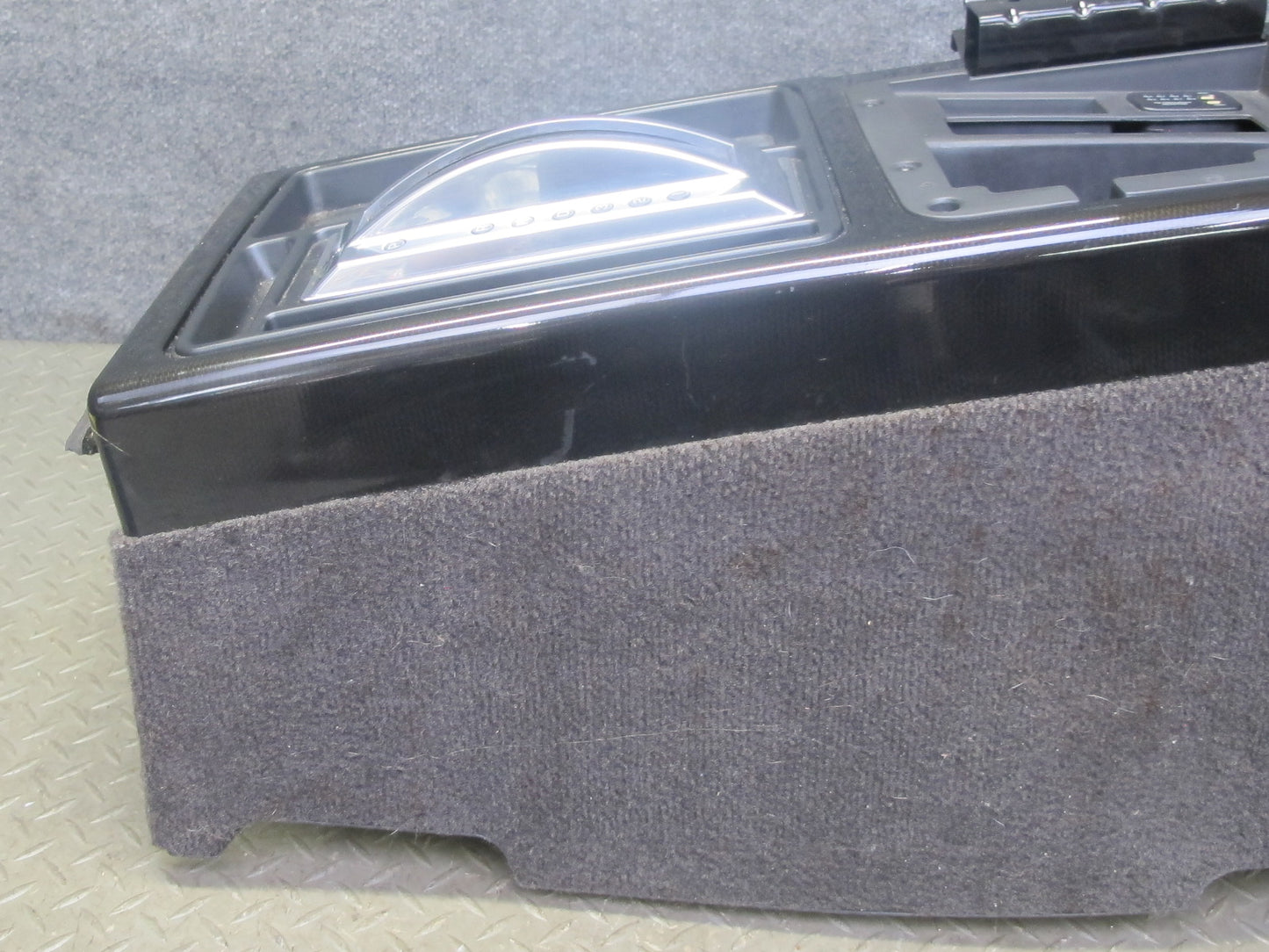 2003-2006 Hummer H2 Front Center Console Shifter Trim Cover Panel w Armrest