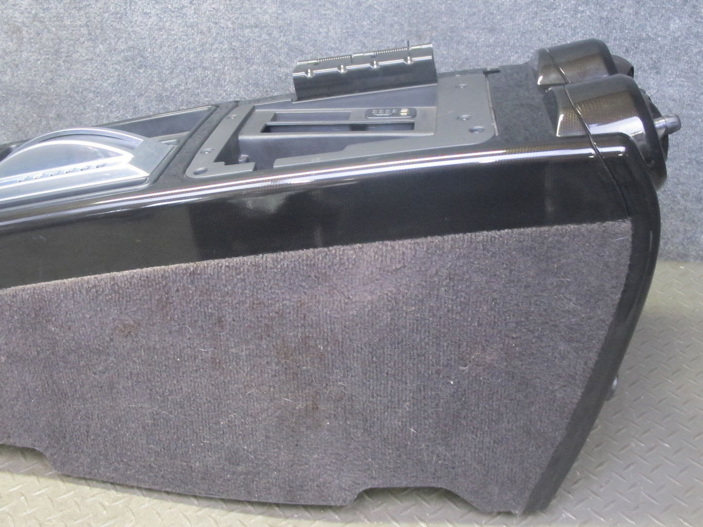 2003-2006 Hummer H2 Front Center Console Shifter Trim Cover Panel w Armrest