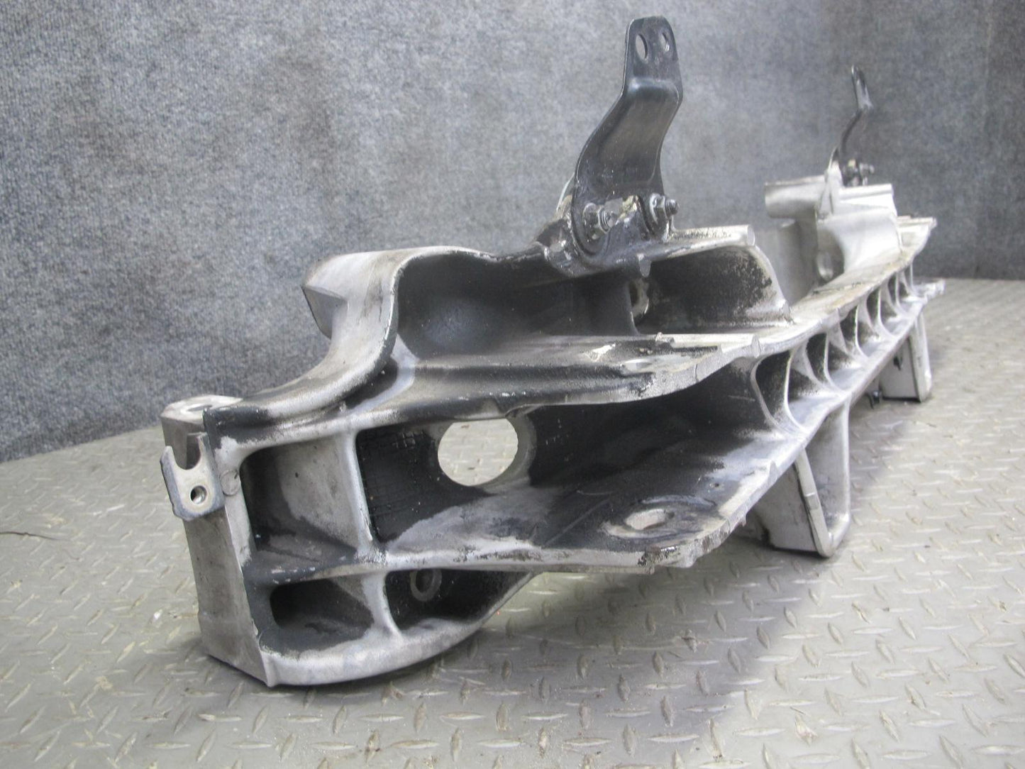 92-00 Lexus UZZ30L SC400 SC300 Front Engine Subframe Crossmember Carrier OEM