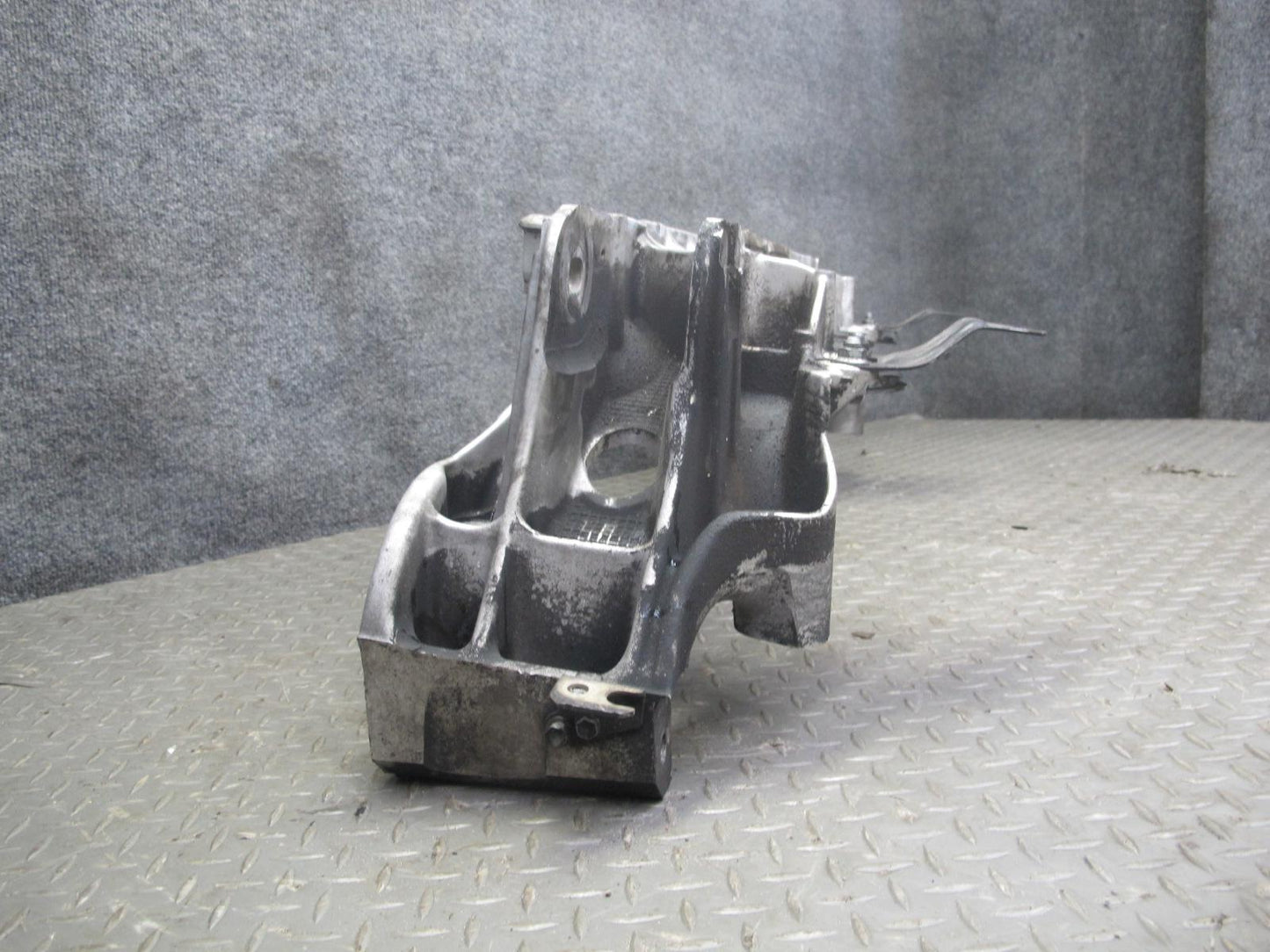 92-00 Lexus UZZ30L SC400 SC300 Front Engine Subframe Crossmember Carrier OEM
