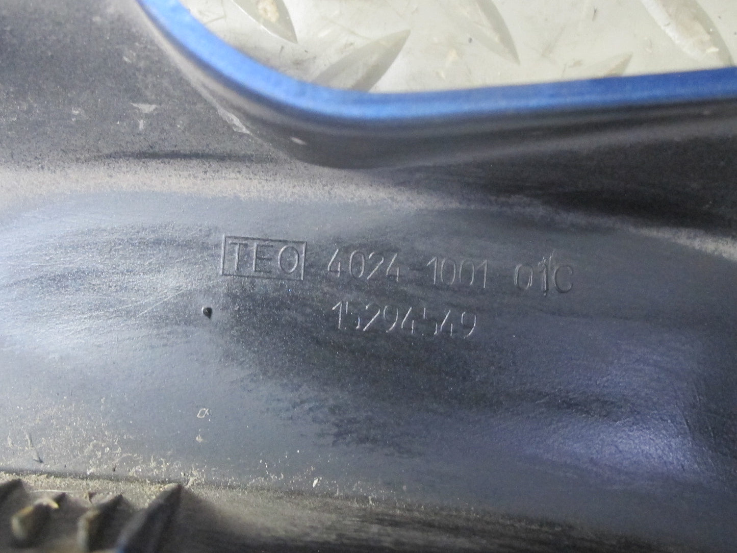 2003-2009 Hummer H2 Front Wheel Arch Fender Flare Trim Molding Pacific Blue Set
