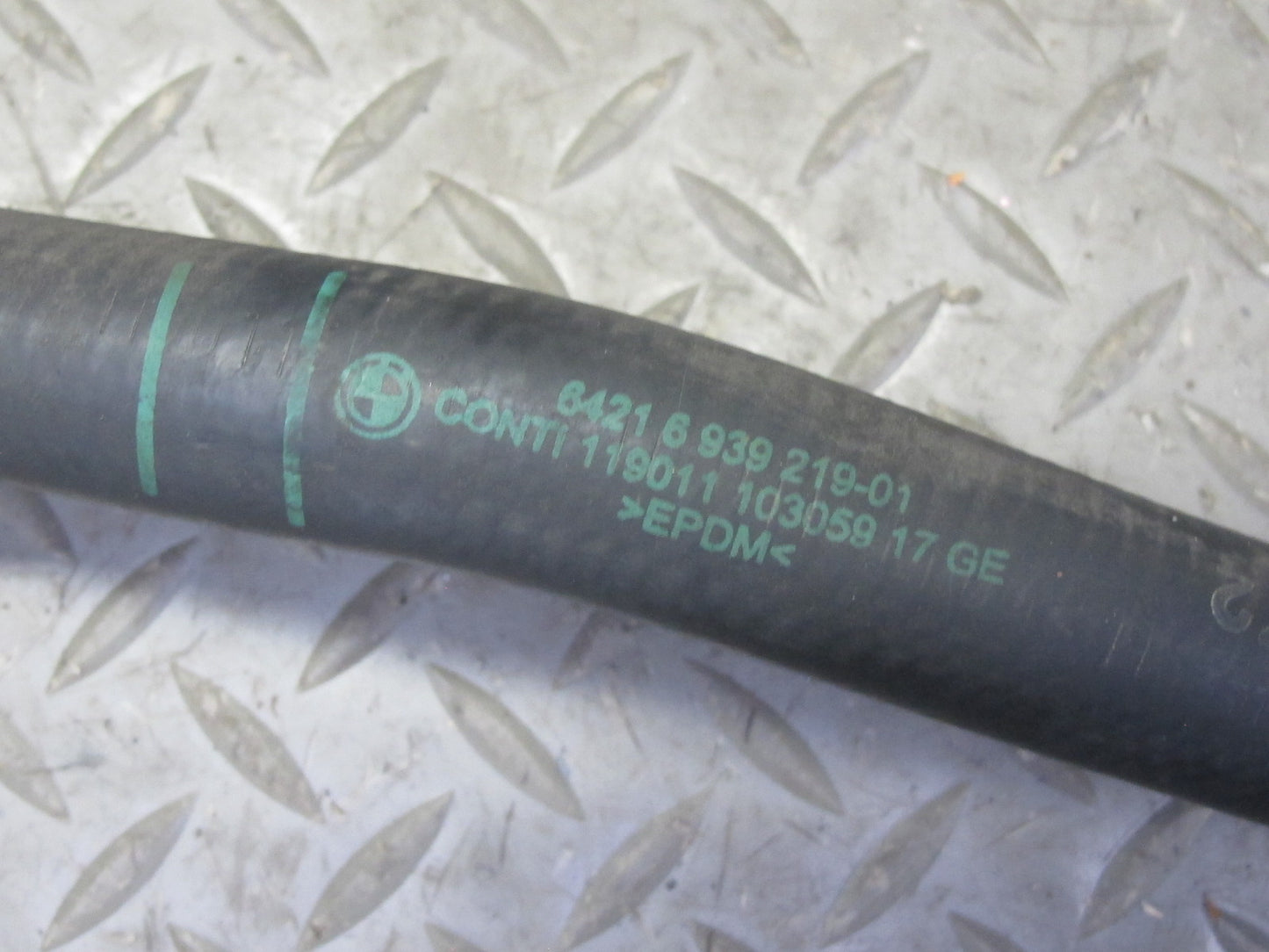 06-08 BMW E86 E85 Z4 N52 3.0L Set of 2 Engine Radiator Coolant Hose Pipe OEM