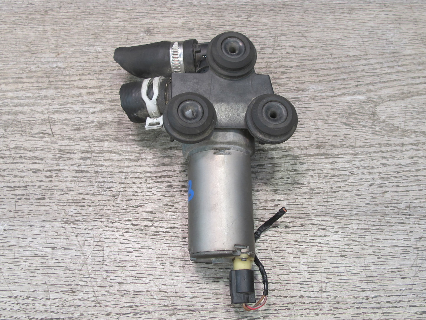 2008-2013 BMW E90 E92 E93 M3 335i Auxiliary AUX Additional Water Pump 8369806