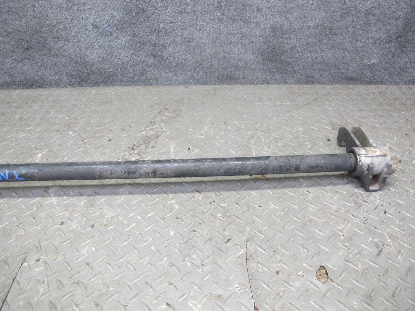 99-01 Isuzu Vehicross Set of 2 Left & Right Torsion Bar w Bolts 144K Miles OEM