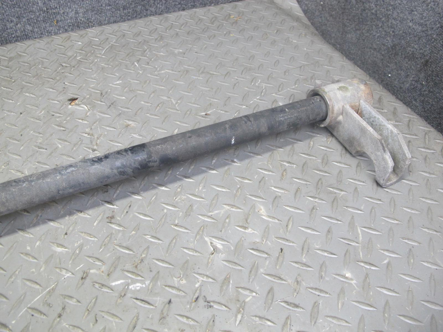 99-01 Isuzu Vehicross Set of 2 Left & Right Torsion Bar w Bolts 144K Miles OEM
