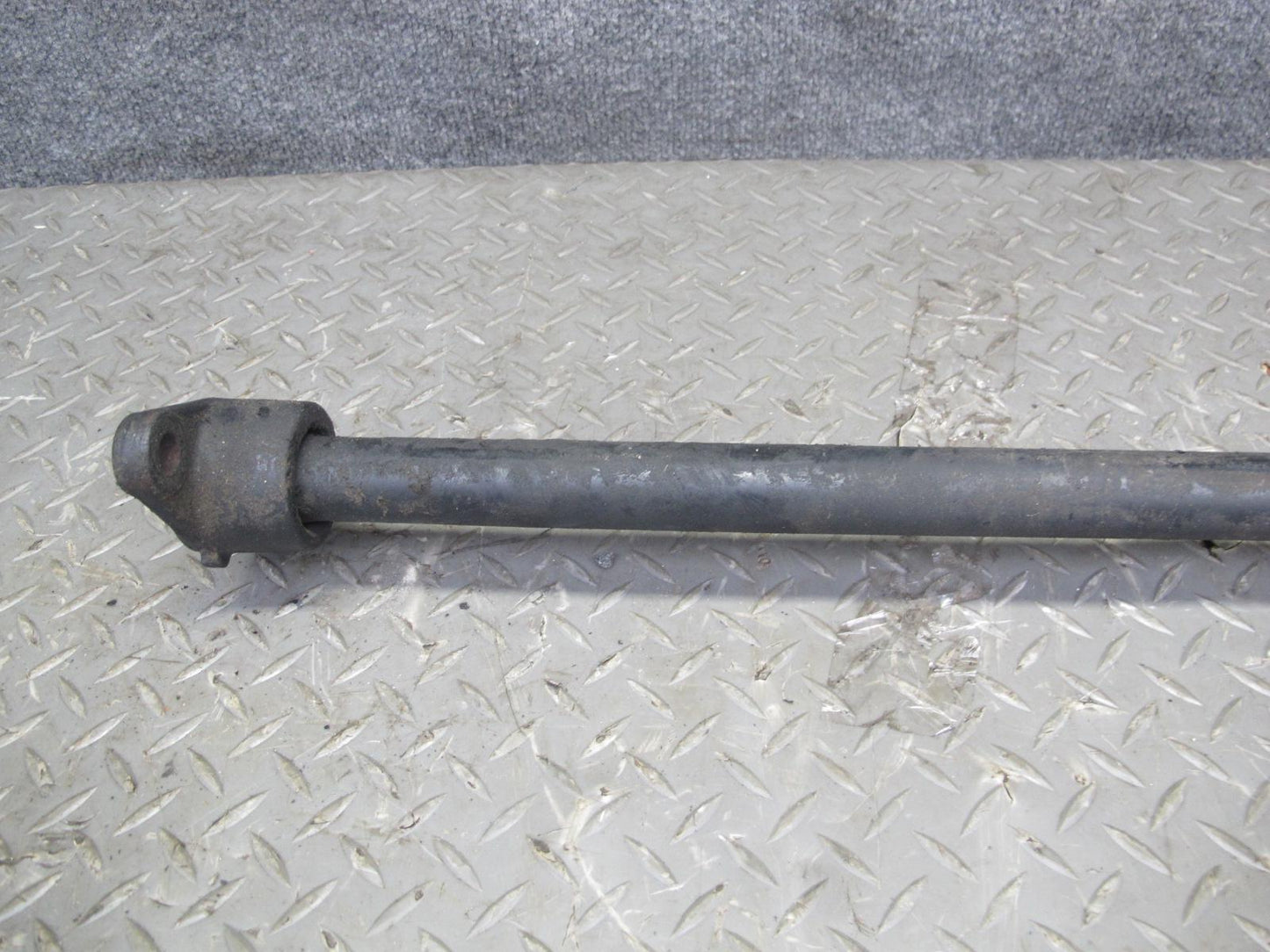 99-01 Isuzu Vehicross Set of 2 Left & Right Torsion Bar w Bolts 144K Miles OEM