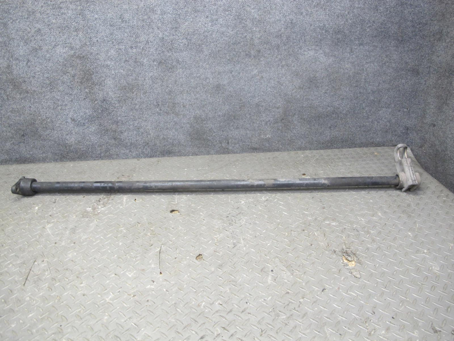 99-01 Isuzu Vehicross Set of 2 Left & Right Torsion Bar w Bolts 144K Miles OEM