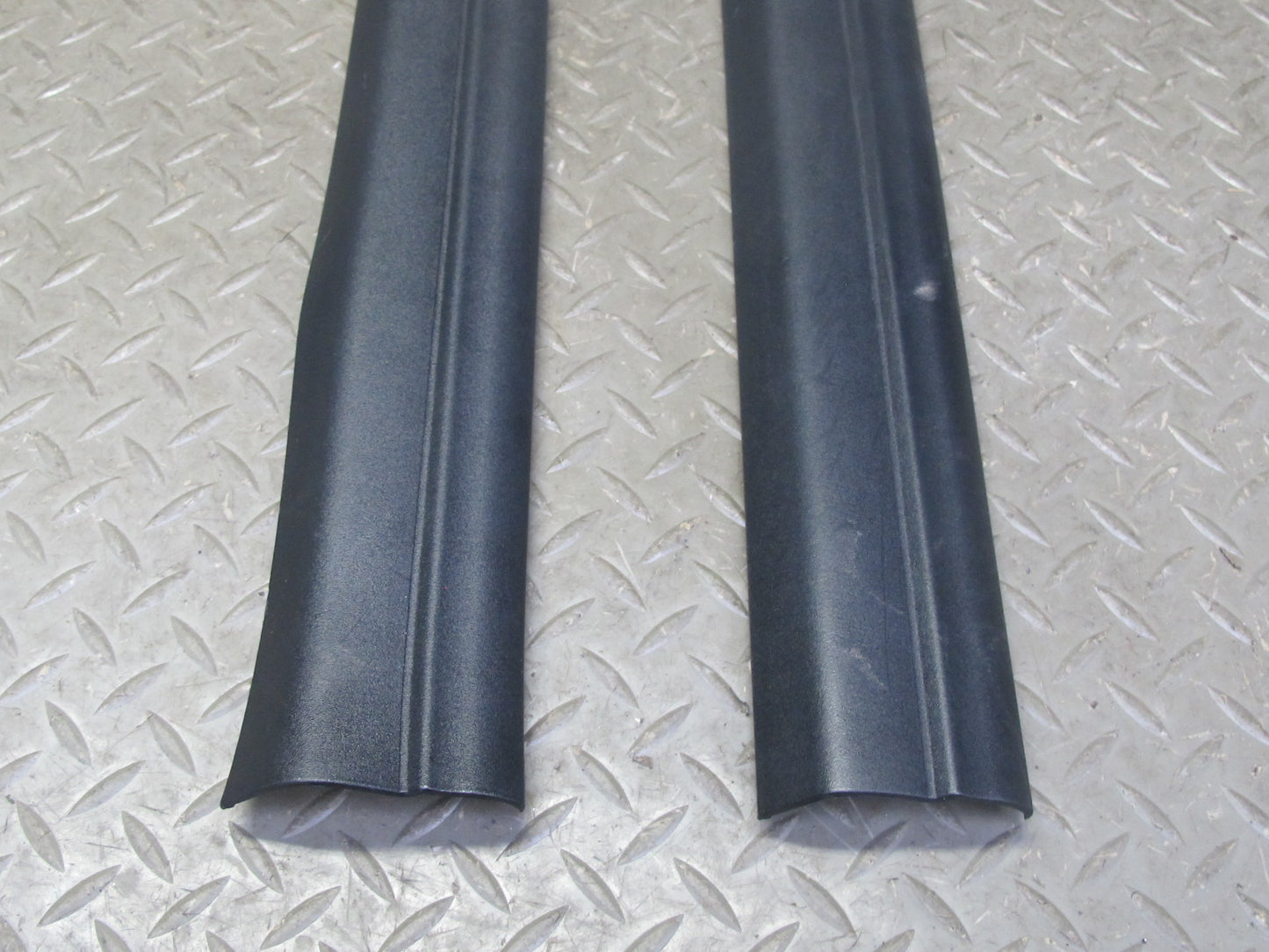 03-08 BMW E85 Z4 Set of 2 Left & Right Door Scuff Sill Plate Trim Cover OEM