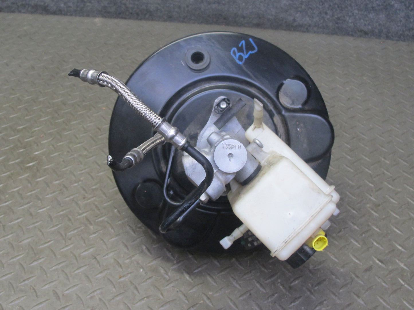 07-08 BMW E86 E85 Z4 N52 3.0L Brake Master Cylinder Booster Fluid Reservoir OEM