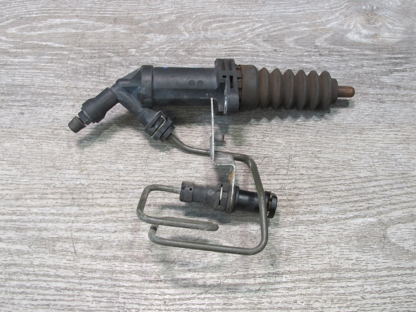 2008-2013 BMW E90 E91 E92 E93 M3 328i 335i Slave Clutch Cylinder 6785964