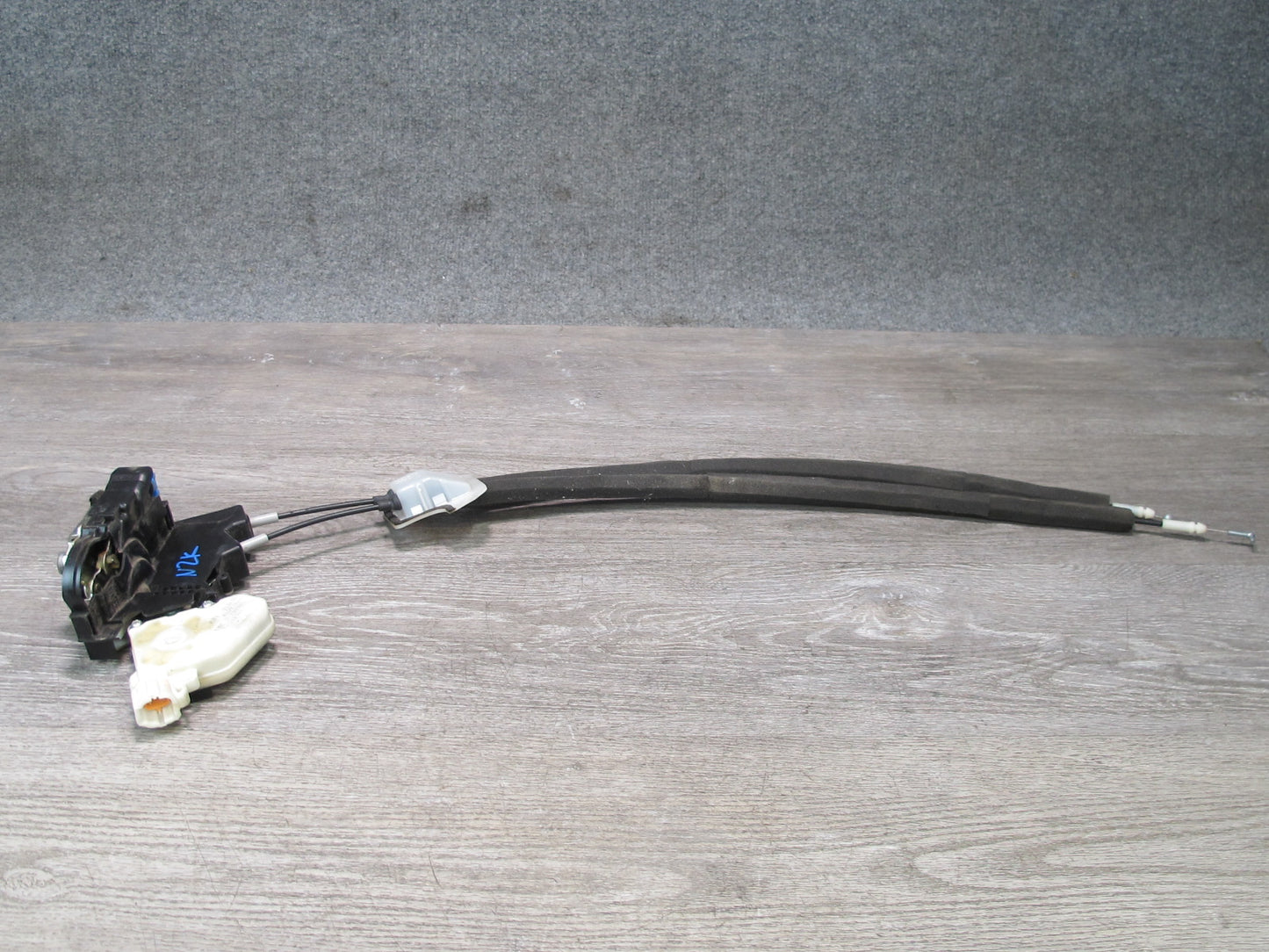 04-09 Nissan 350Z Z33 Convert Right Pass Door Lock Latch Actuator w Cable OEM