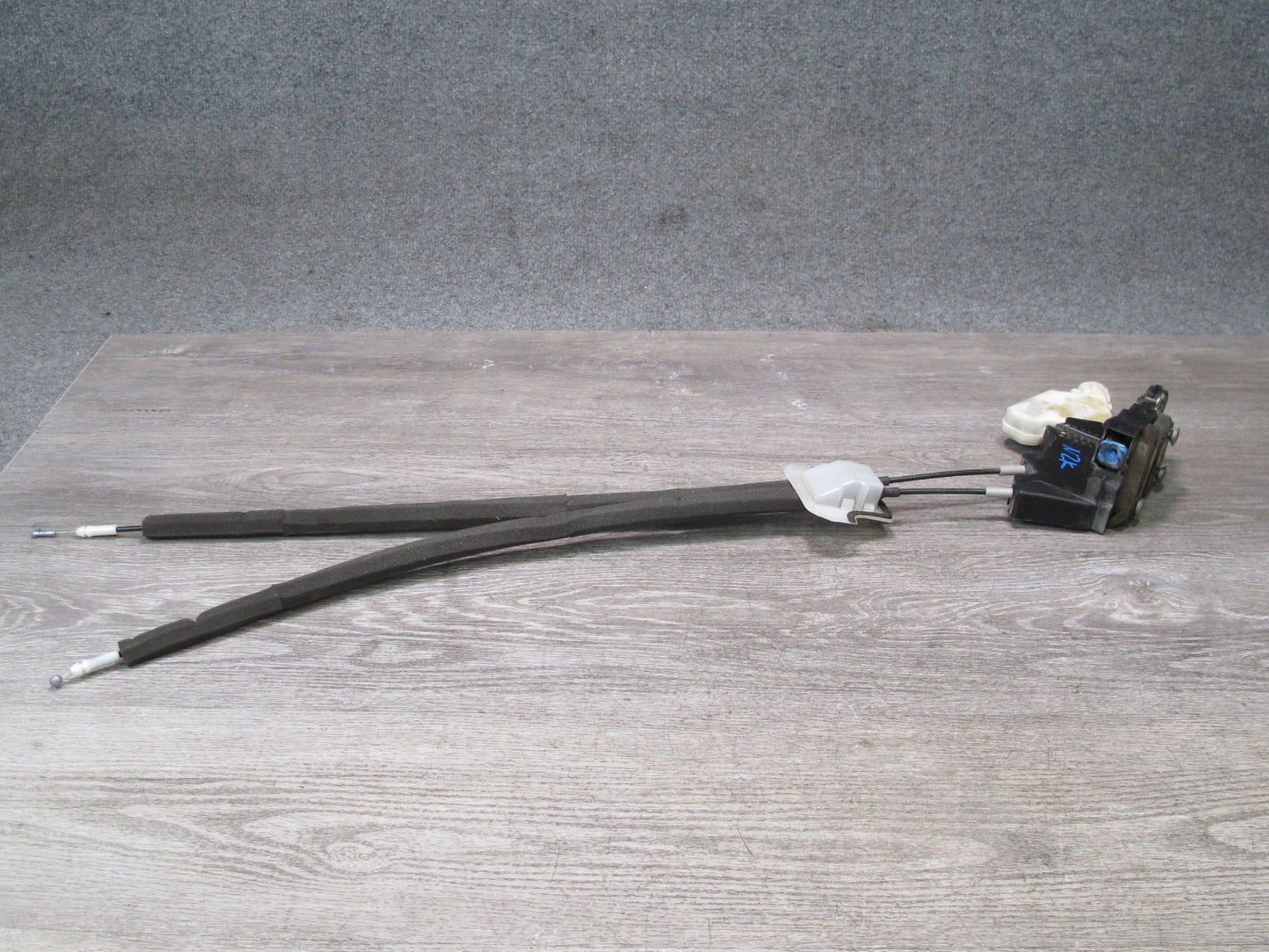04-09 Nissan 350Z Z33 Convert Right Pass Door Lock Latch Actuator w Cable OEM